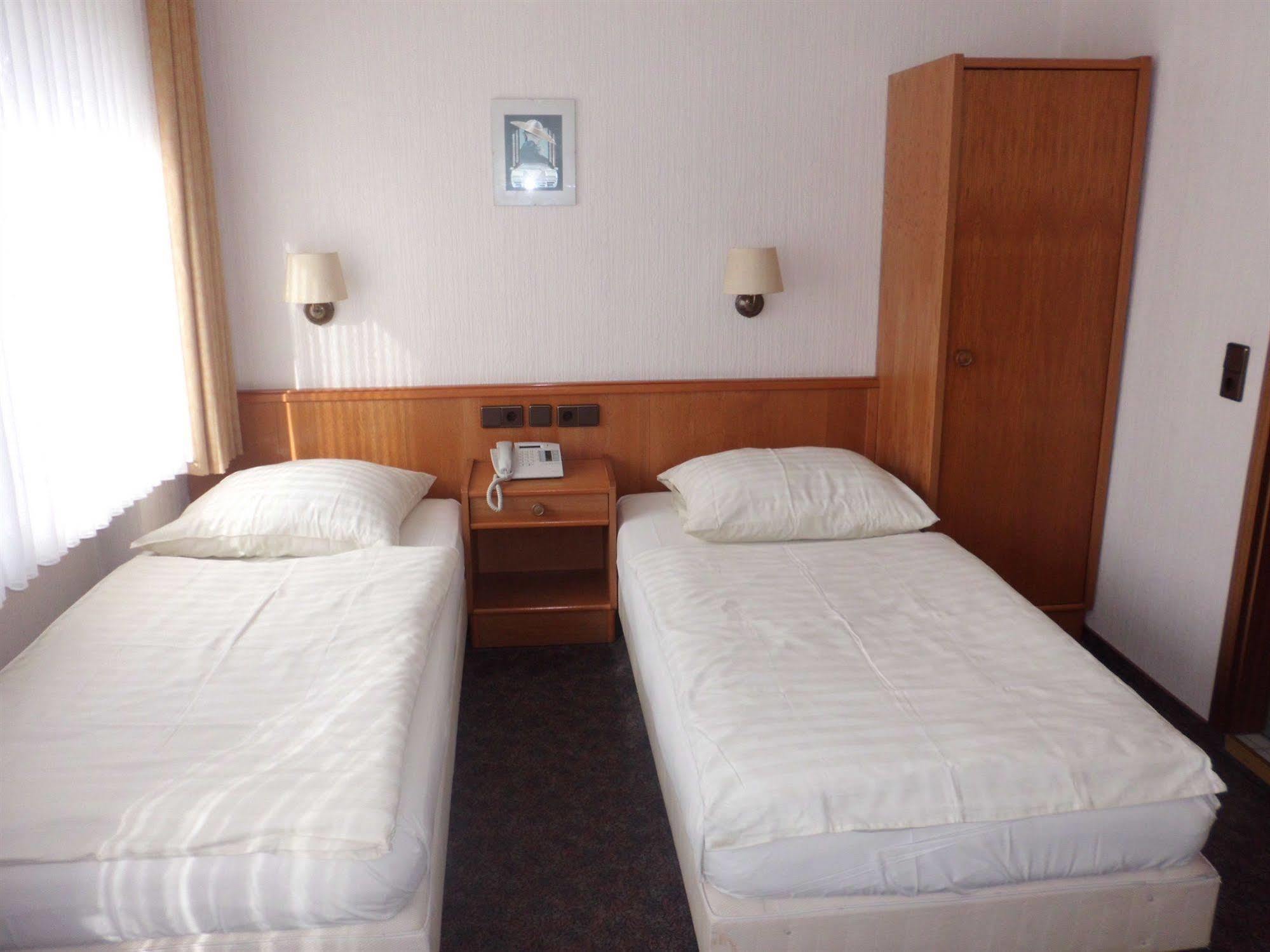 Hotel Imperial Krefeld Eksteriør bilde